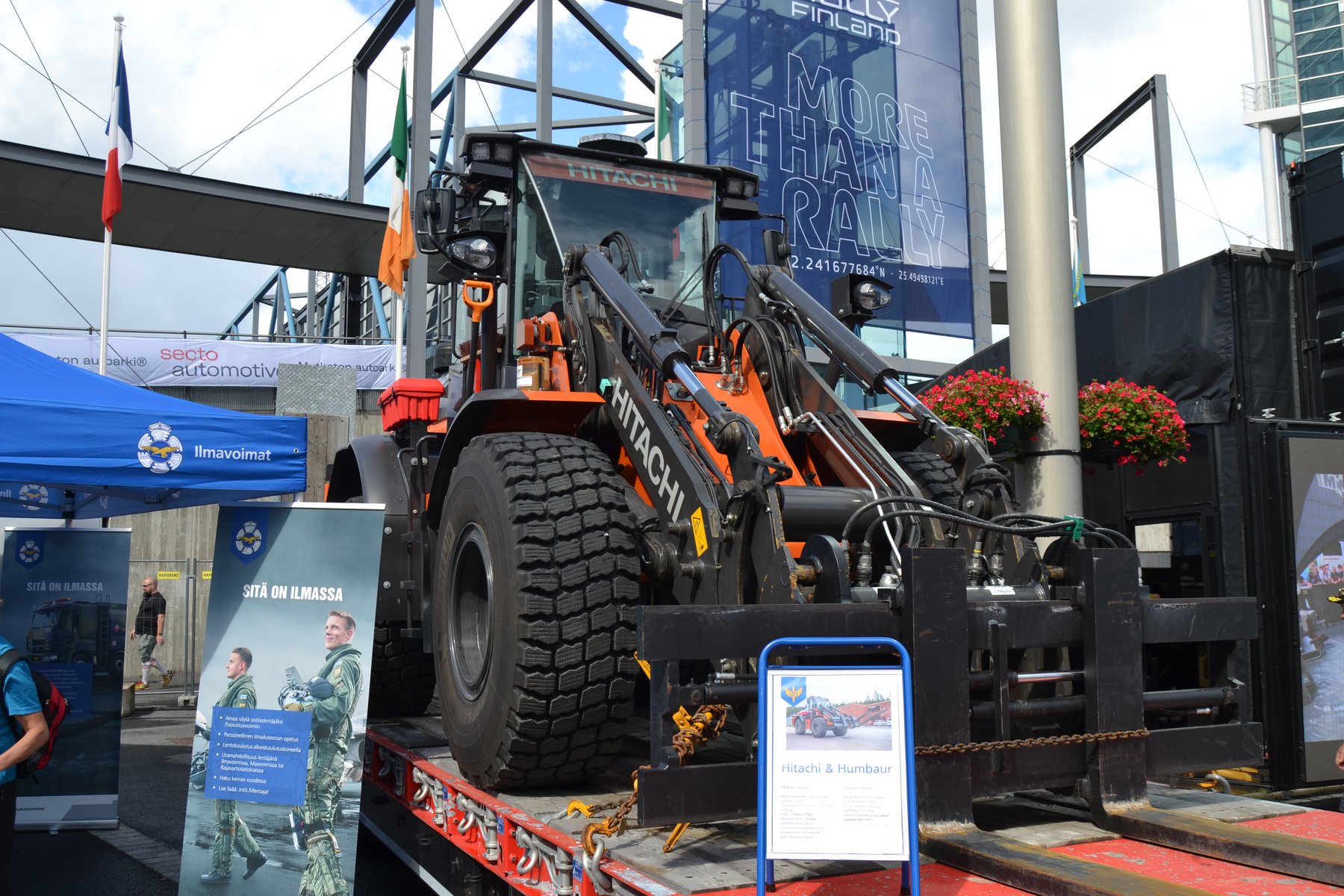 Radlader Hitachi ZW180