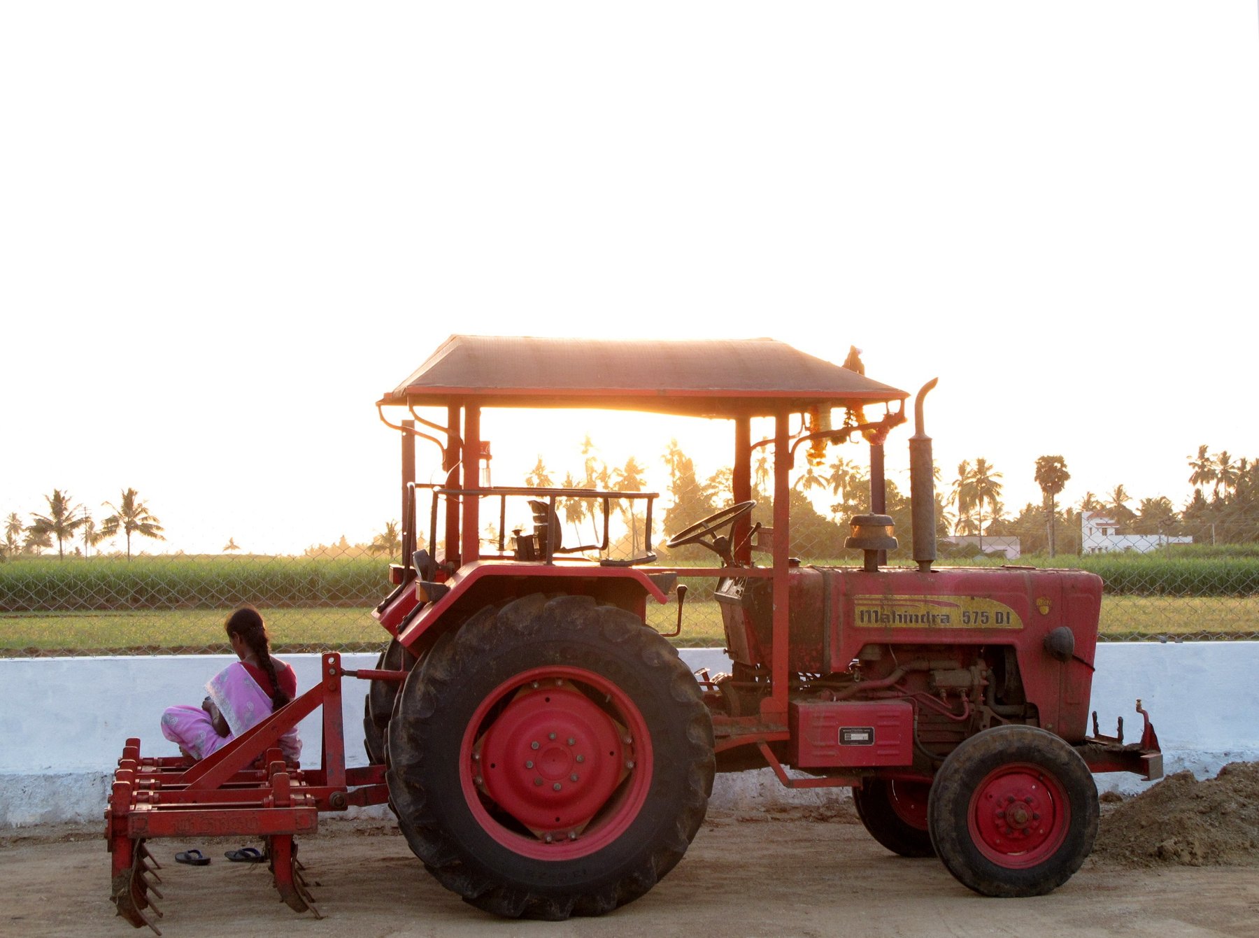 Tractor Mahindra 575-DI