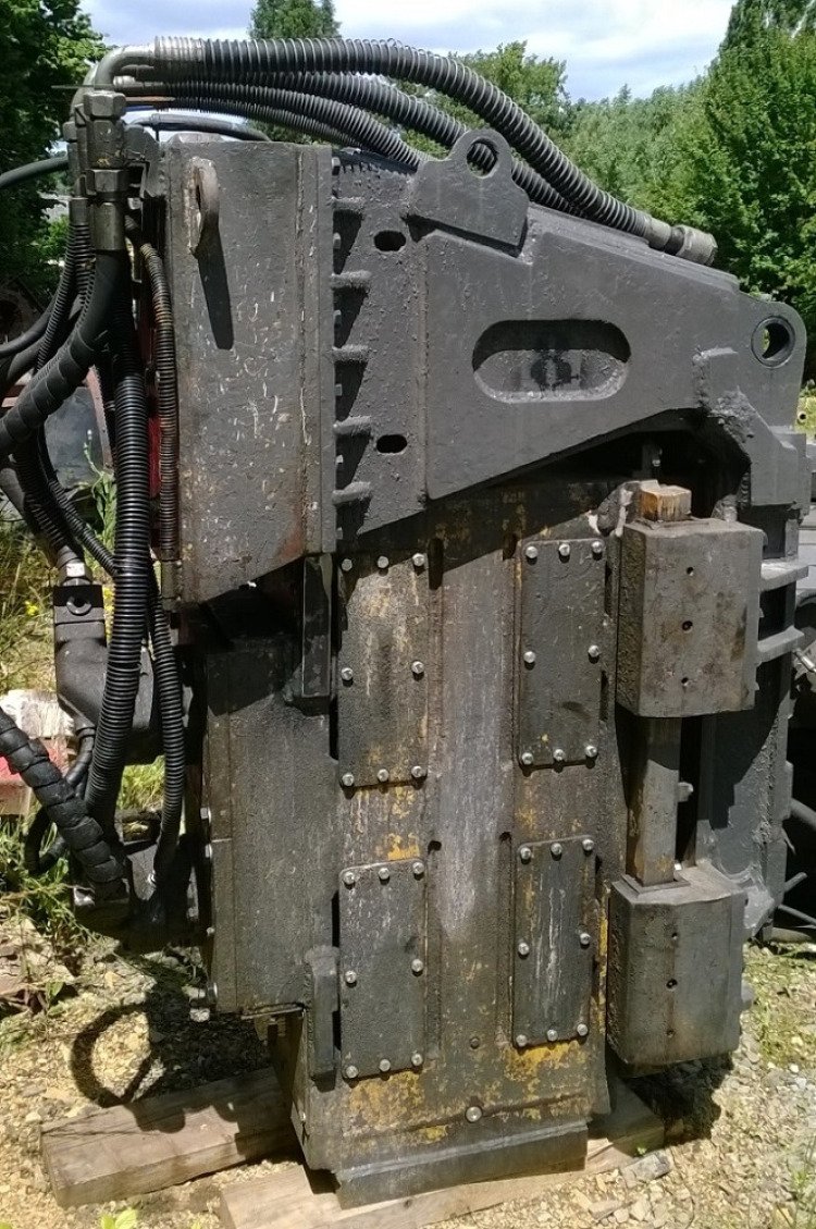 Foundation & piling ABI VRZ 700 GL