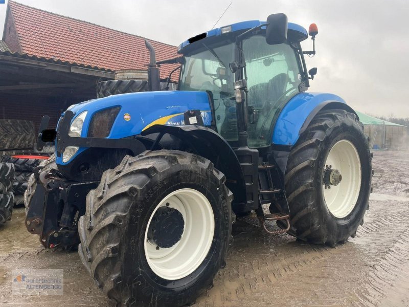 New Holland T7050