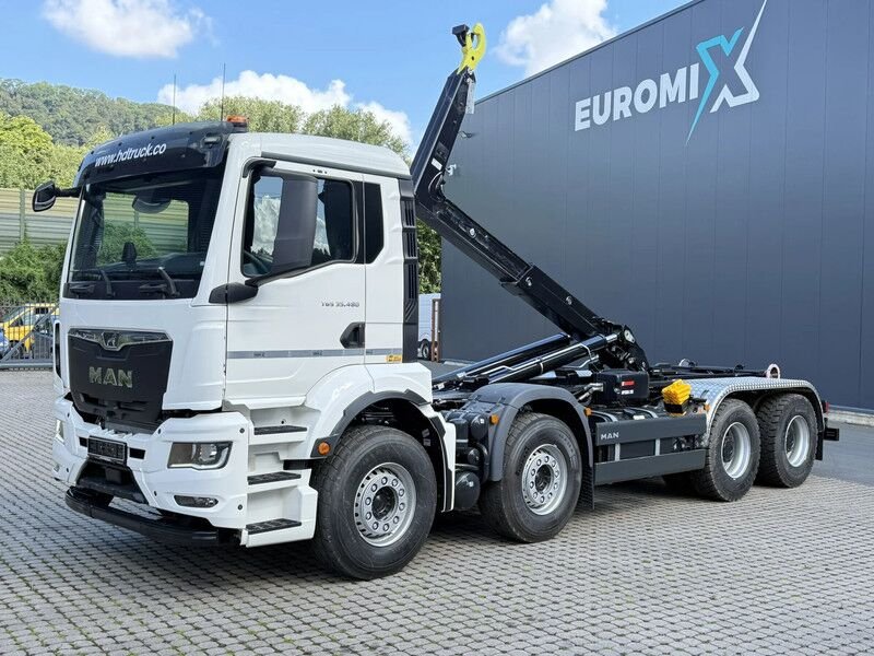 Truck MAN TGS 35.480 8X4 BL