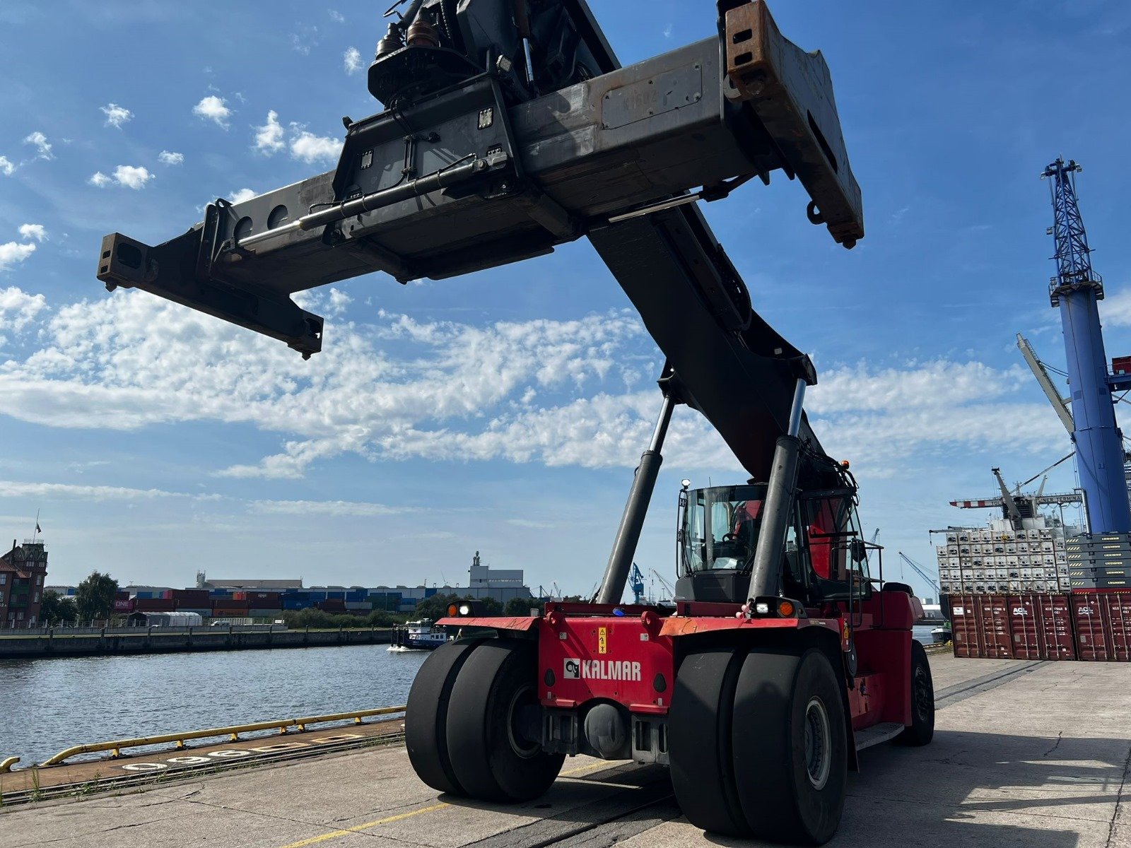 Wozy do kontenerów i reachstackery Kalmar DRG450-65S6HXE