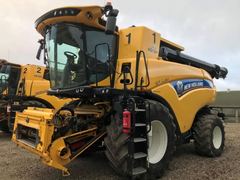 New Holland CR9040