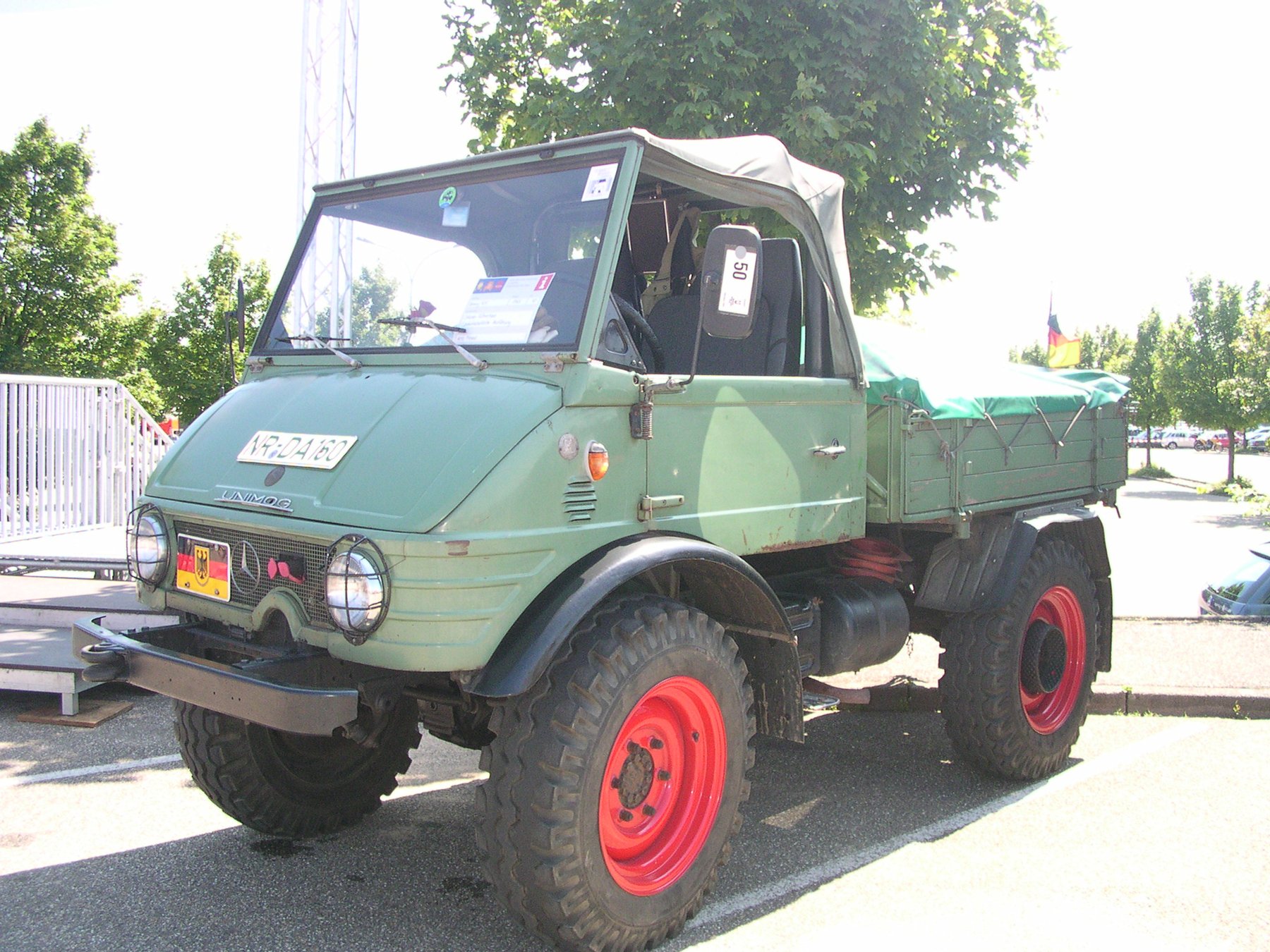 Van Unimog 421/U600