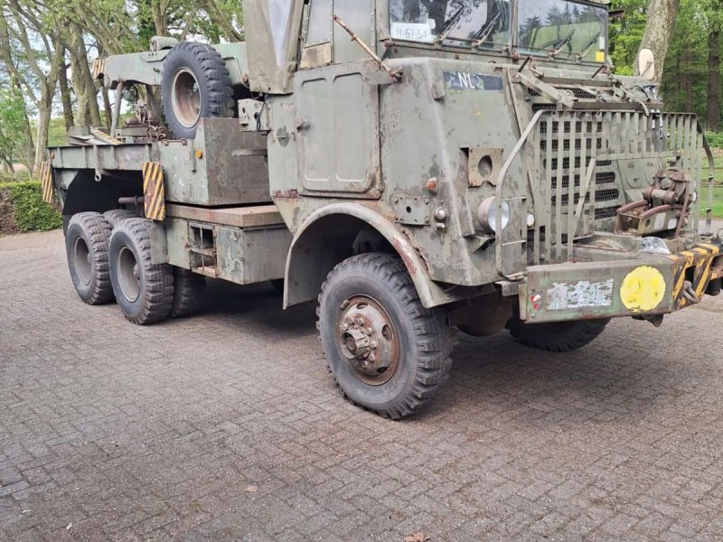 Lastwagen DAF YB616