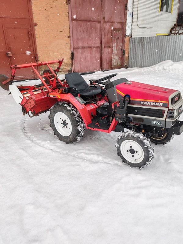 Tractor Yanmar F145