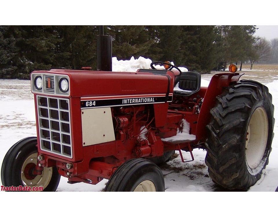 Tractor International Harvester 684