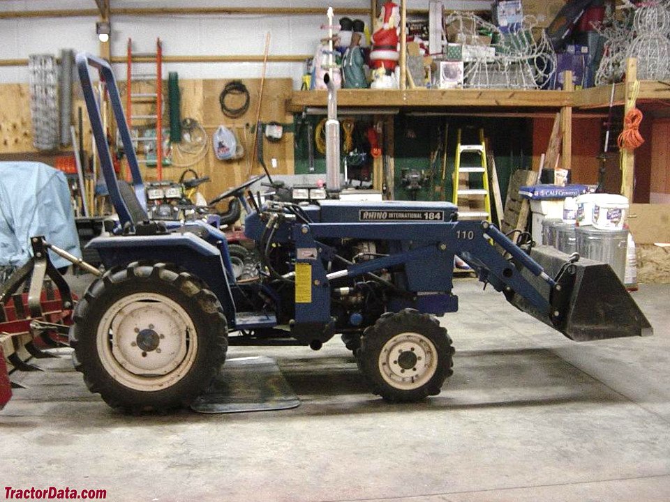 Tractor Rhino 184