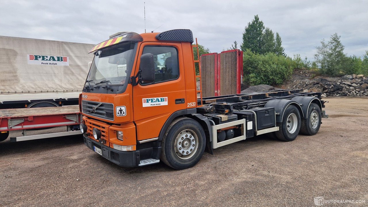 Truck Volvo 9-FM64RB-6X4/390+137