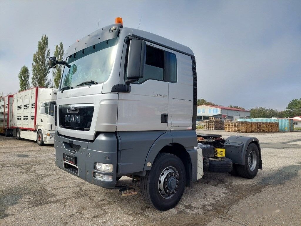 Lastwagen MAN TGX 18.400 4x2 BL CH