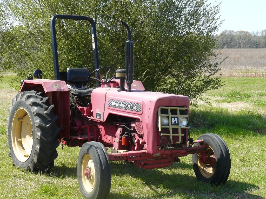 Tractor Mahindra 3825