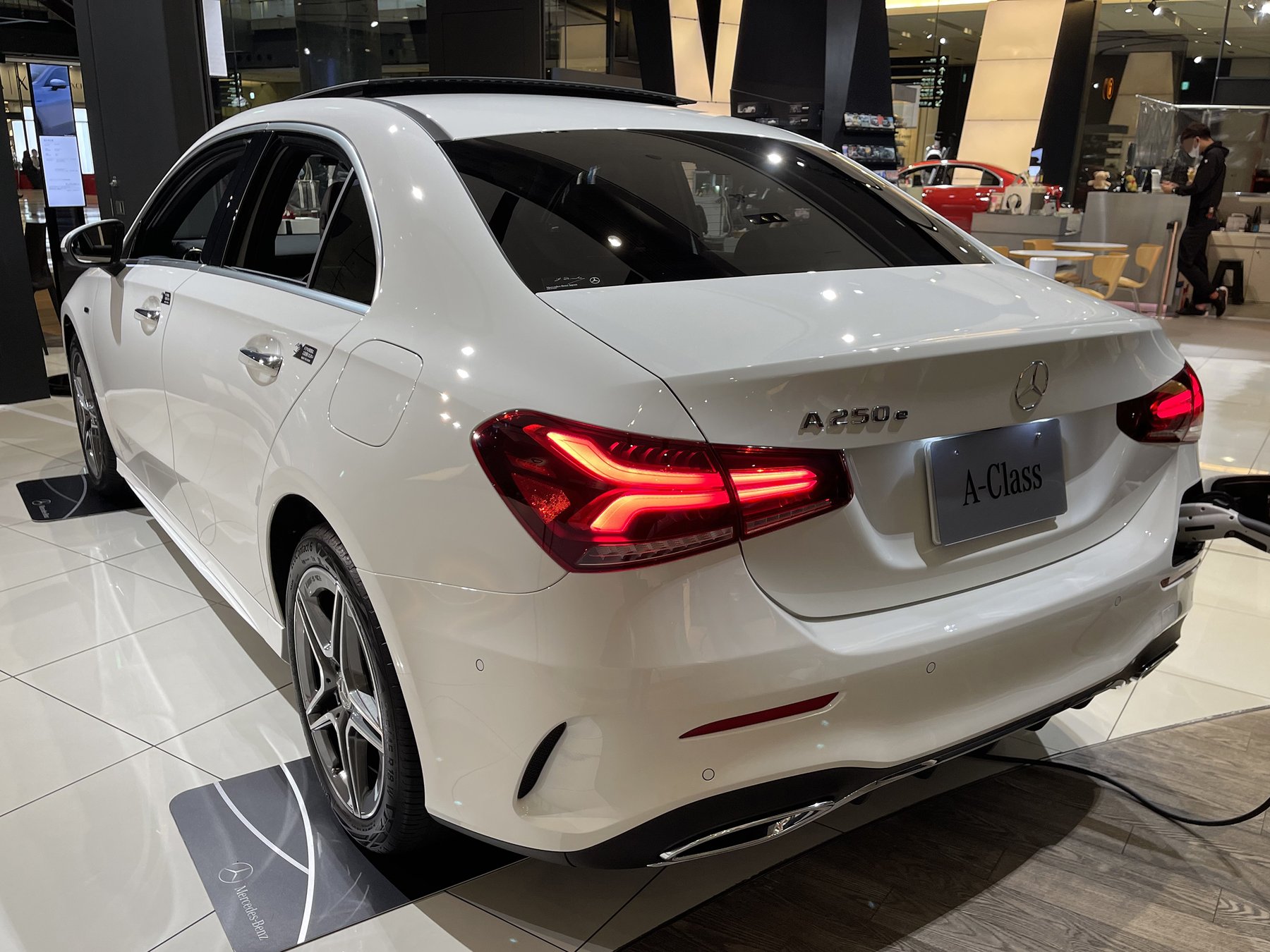 Mercedes Benz A 250 e