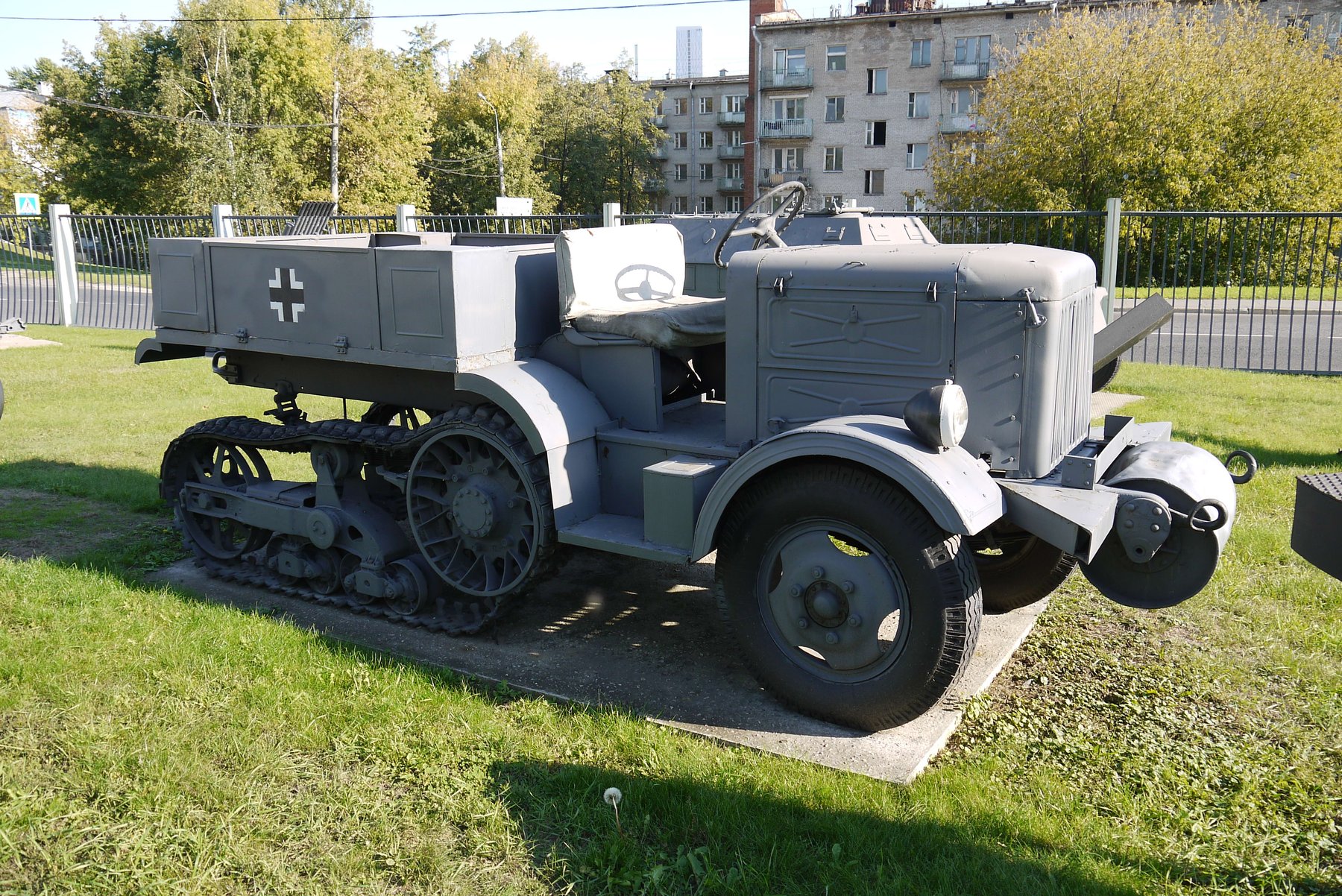 Tractor Unic P107