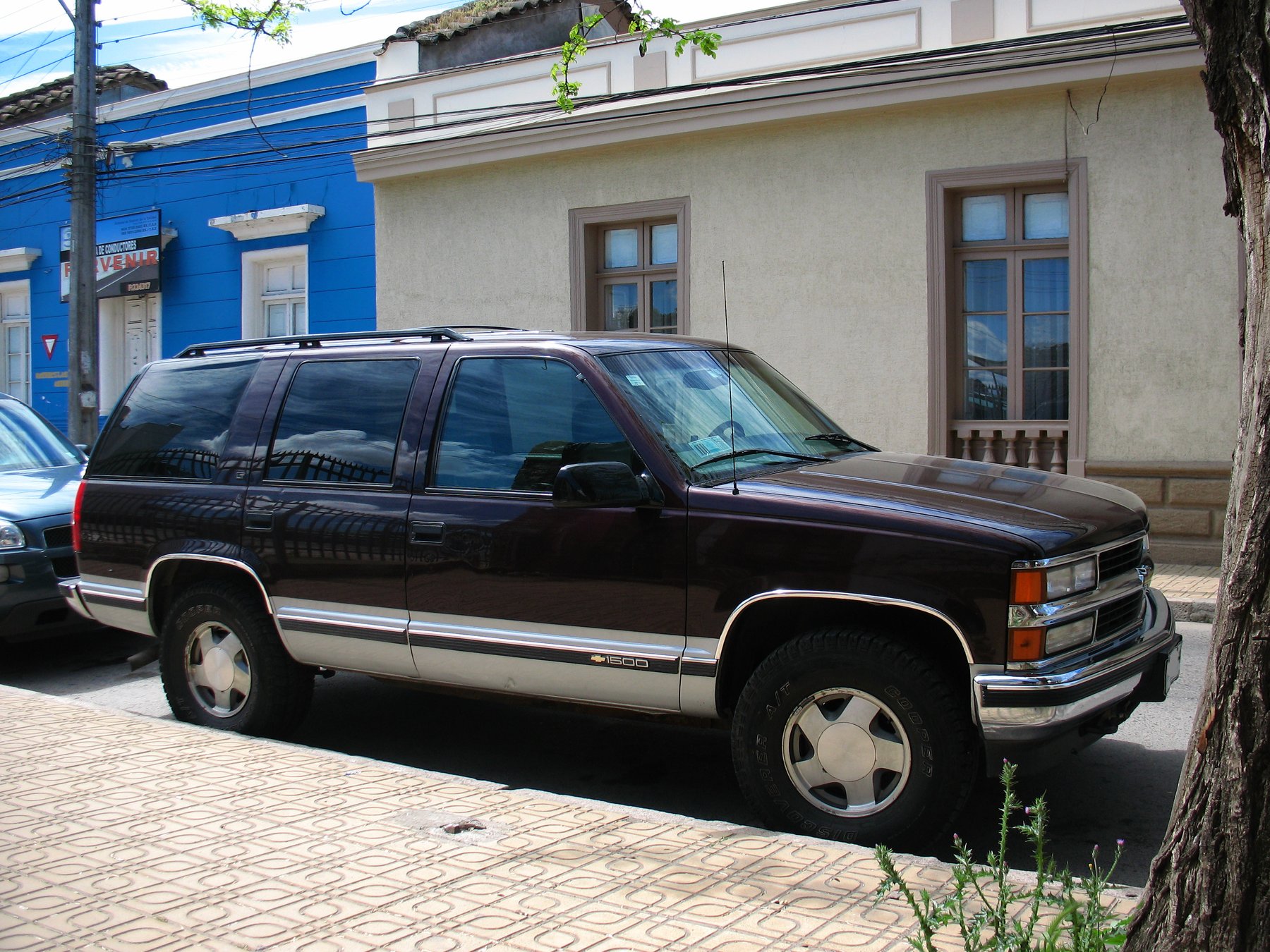 Van Chevrolet CHEVROLET TAHOE 1500