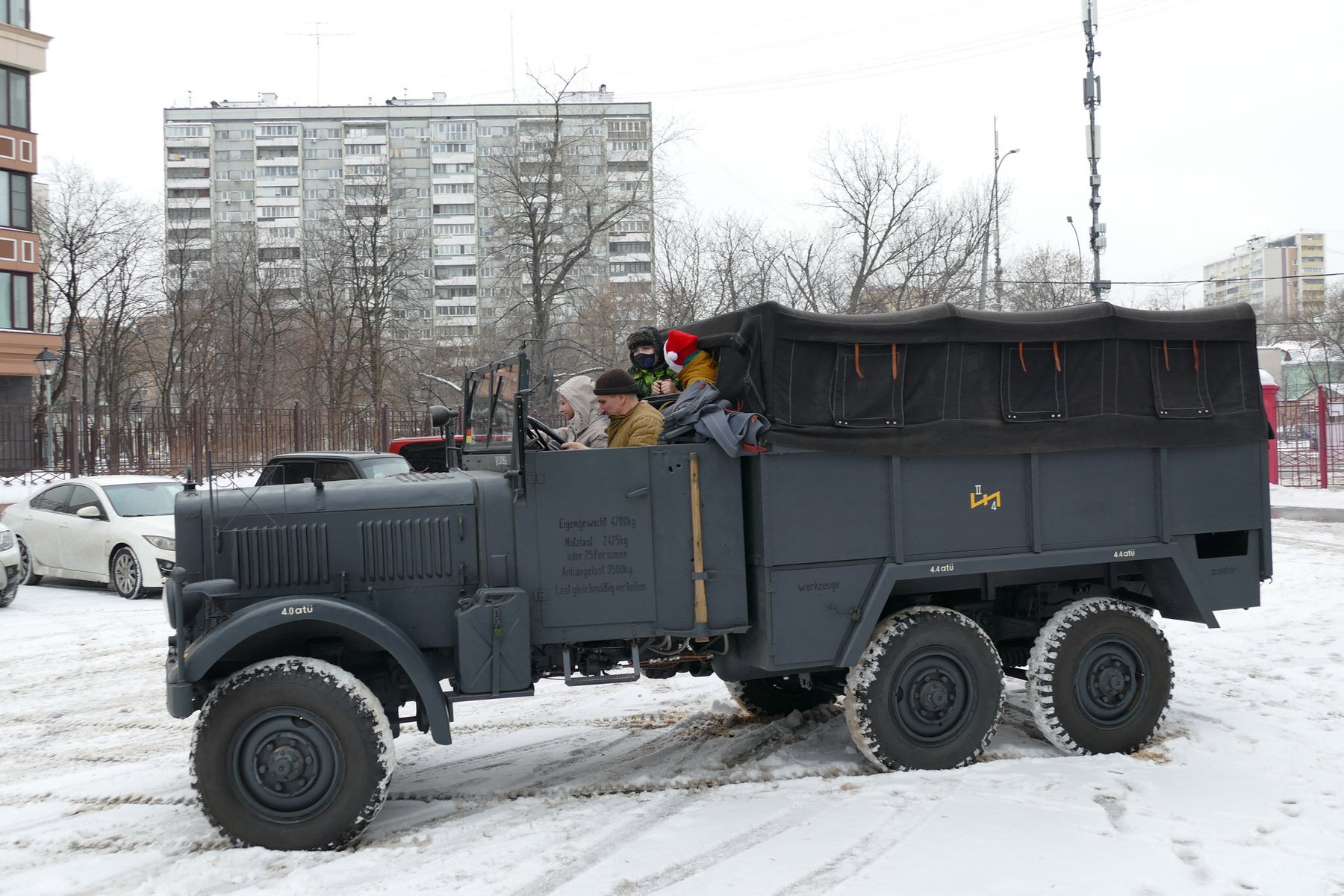 Lastwagen Bristol BRISTOL LG