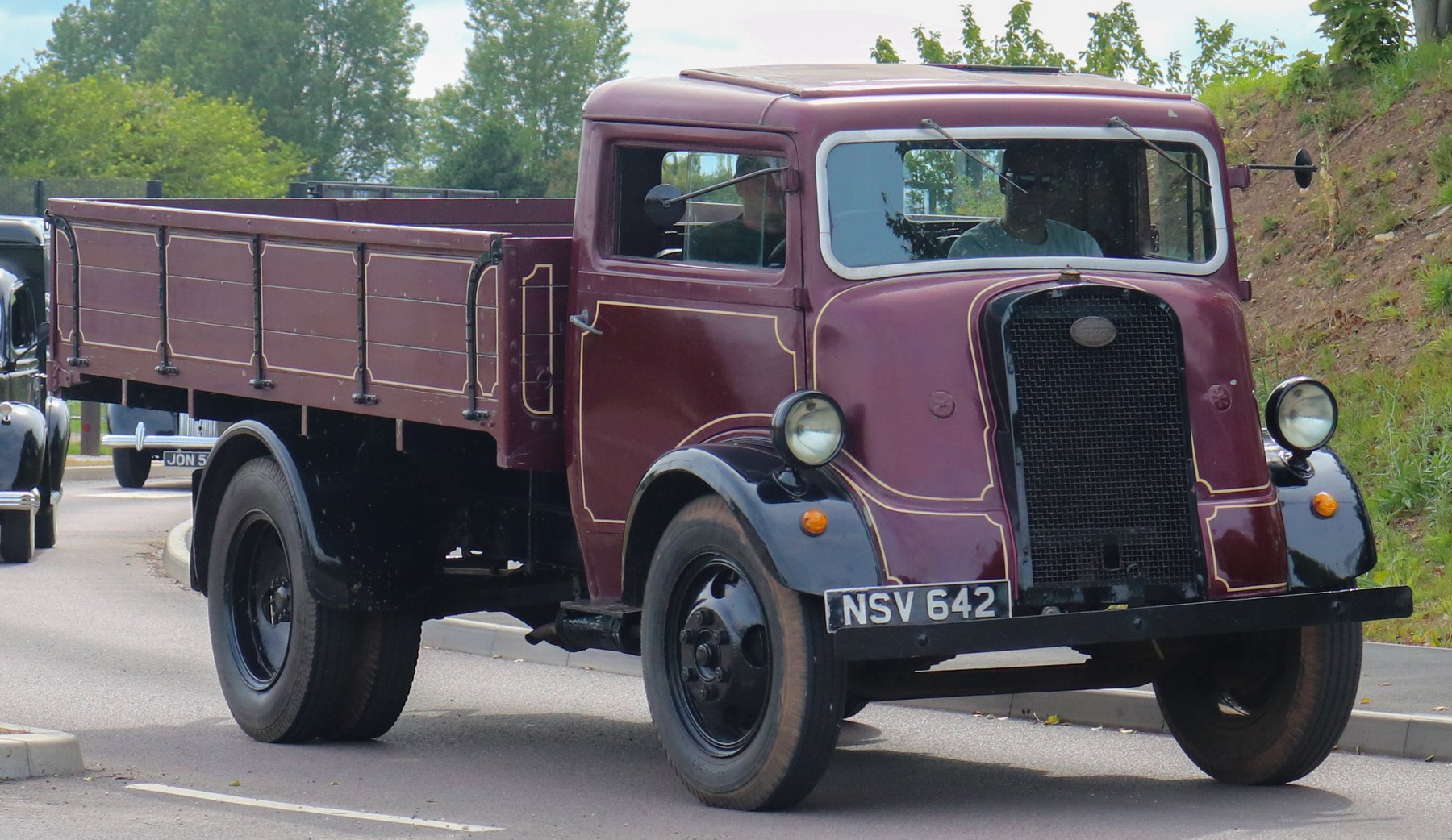 Van Fordson 106WT