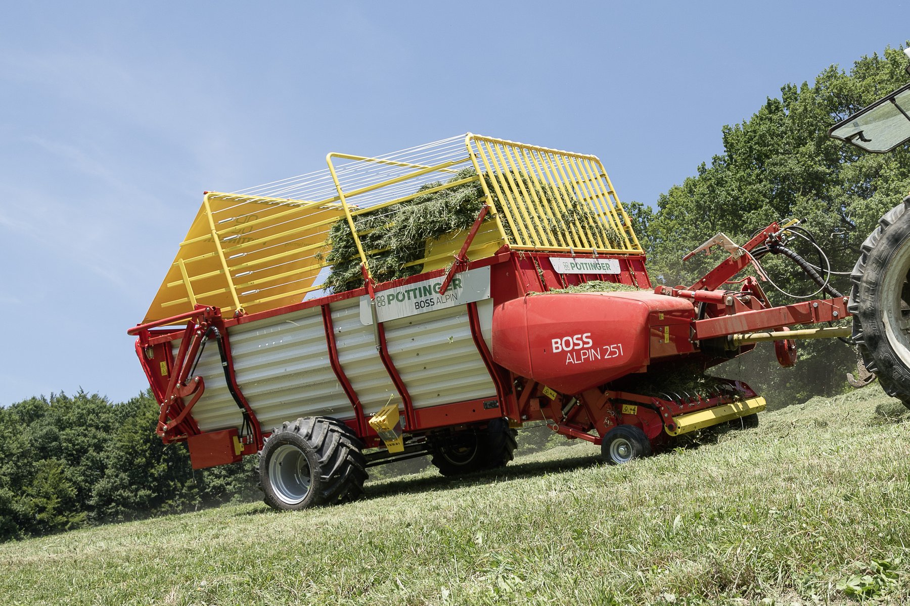 Grünland & Futter Pöttinger Boss Alpin 251