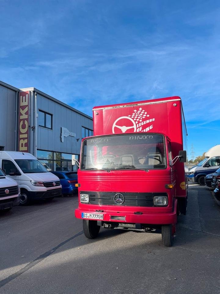 Truck Mercedes Benz LP811