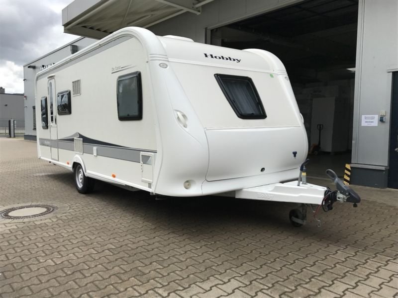 Car trailers up to 3.5 t HOBBY 560 KMFe Prestige