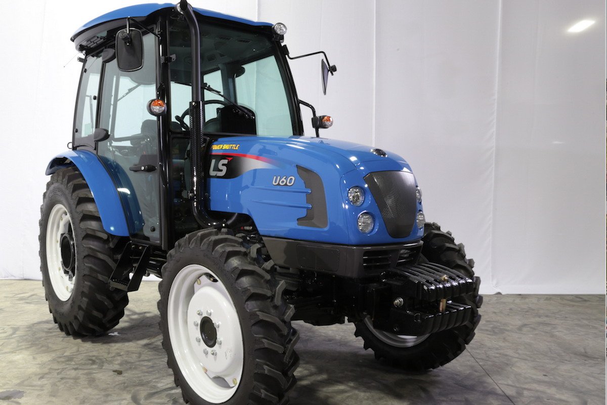 Tractor LS KR60