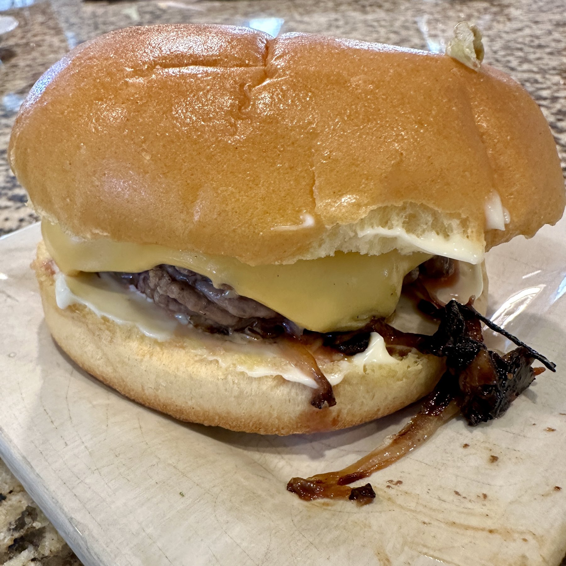 BURGER TKA