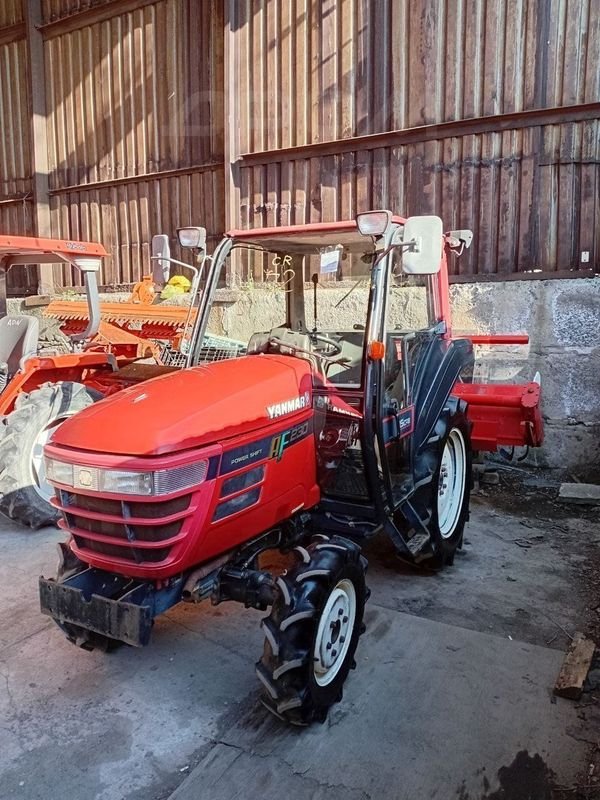Tractor Yanmar F-230
