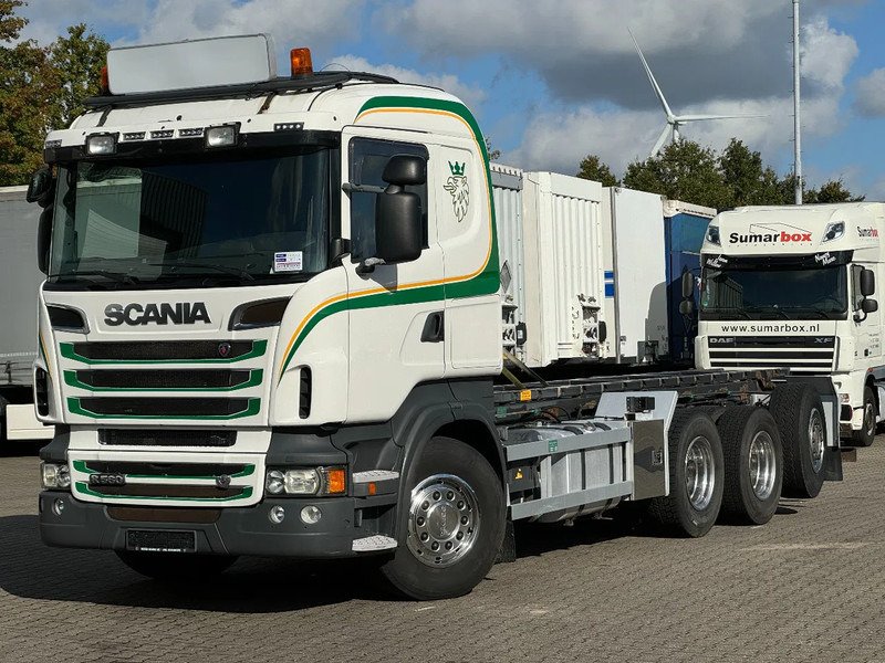 Scania R 8X4/4