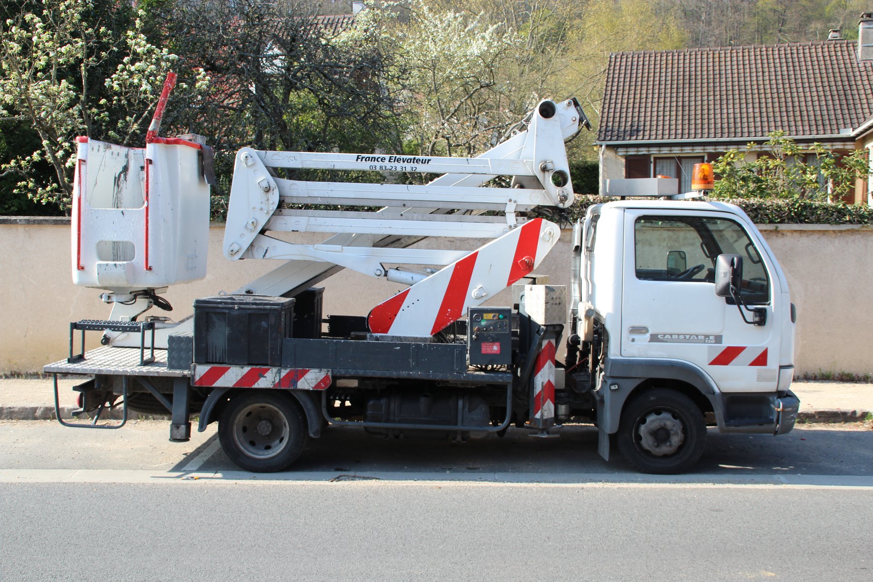Van Nissan CABSTAR-E