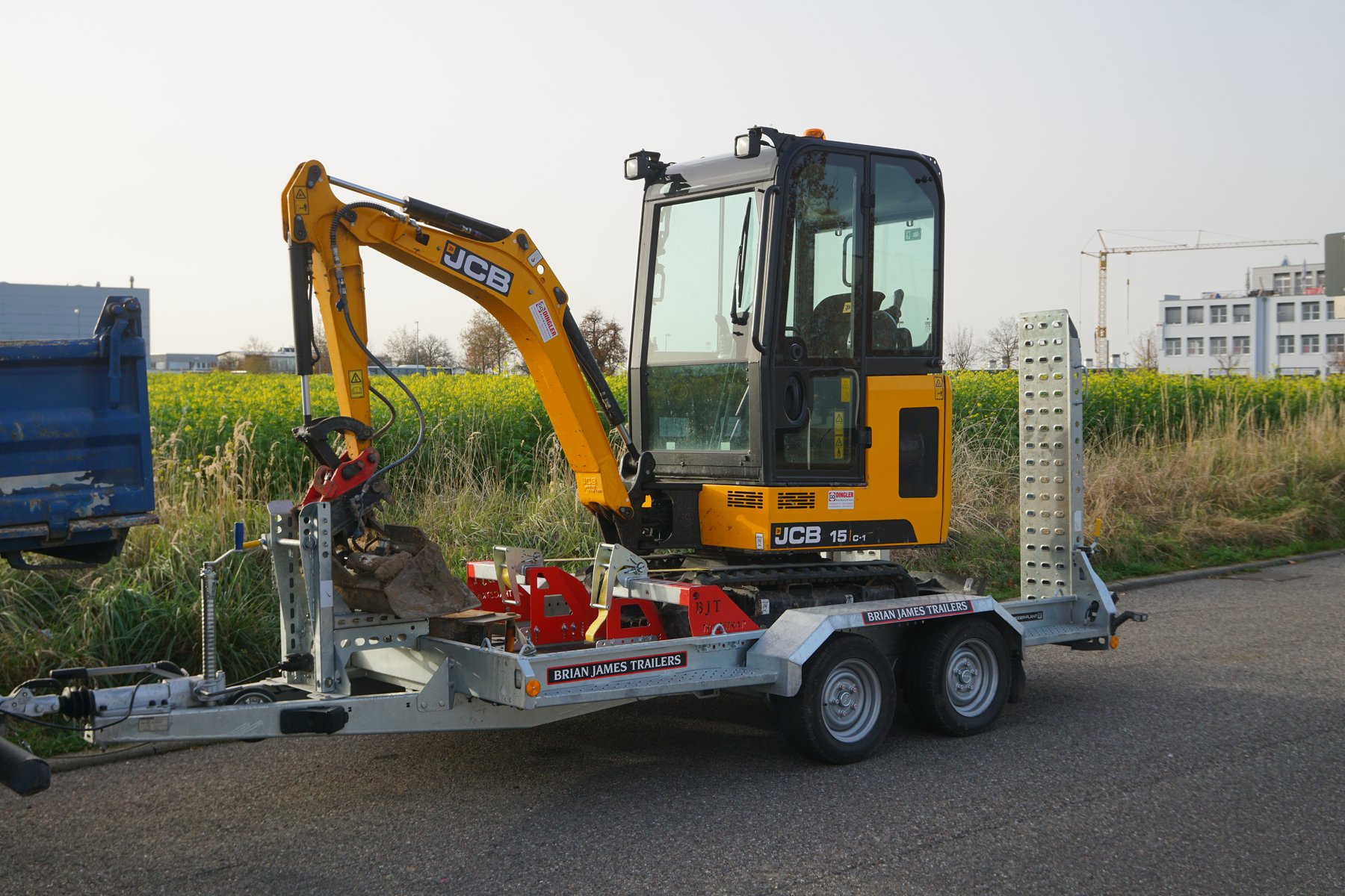 JCB 15C-1