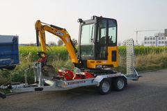 JCB 15C-1