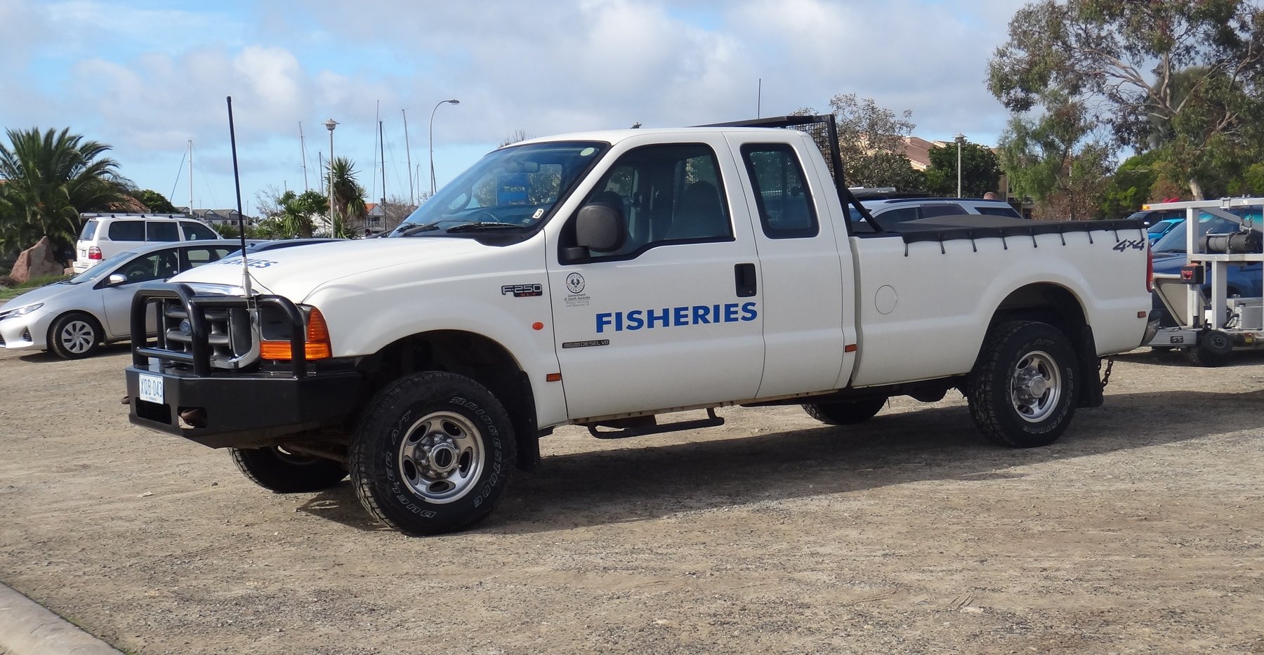 Truck Ford F250 SUPER WHITE