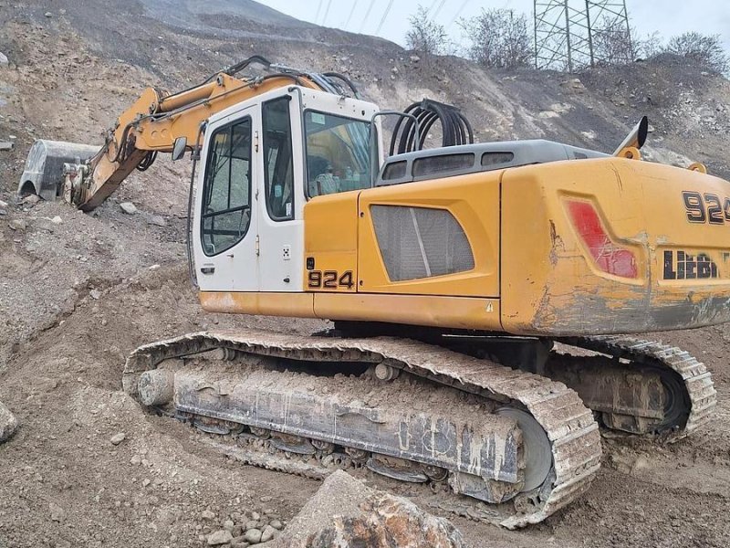 Excavator Liebherr R924C