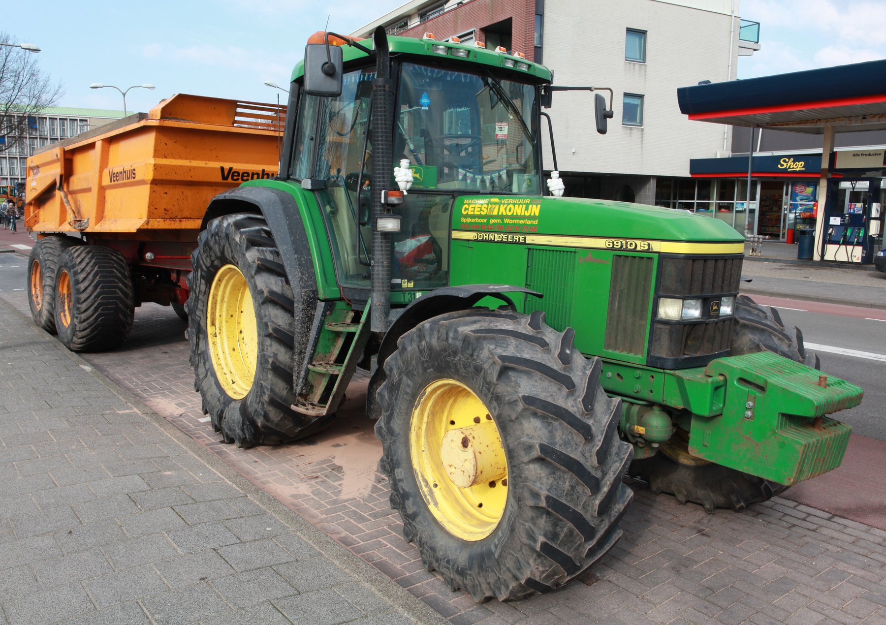 Tractor John Deere 6910 S-MW2-4X4/2650