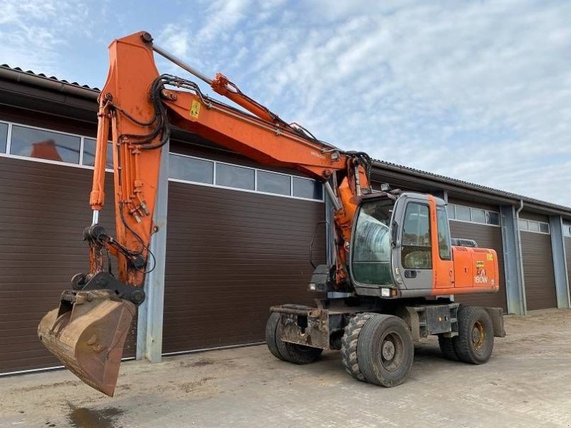 Excavator Hitachi ZX180W