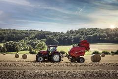 Case IH (CNH) RB564
