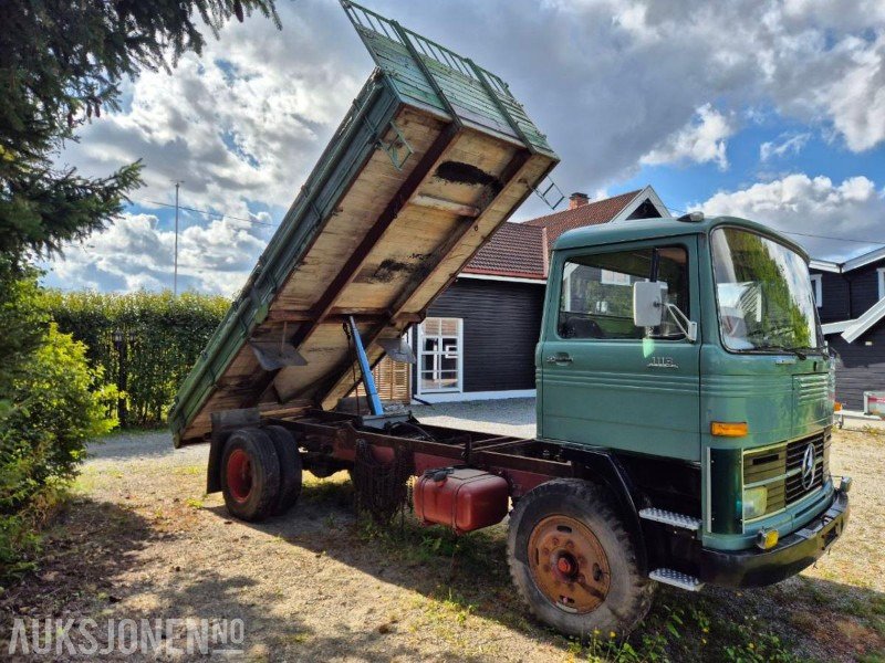 Truck Mercedes Benz LP1113 B