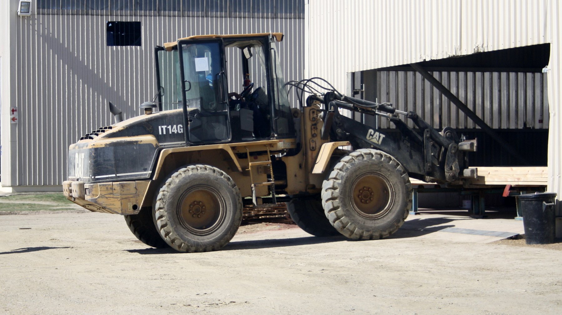 Teleskoplader Caterpillar IT14B