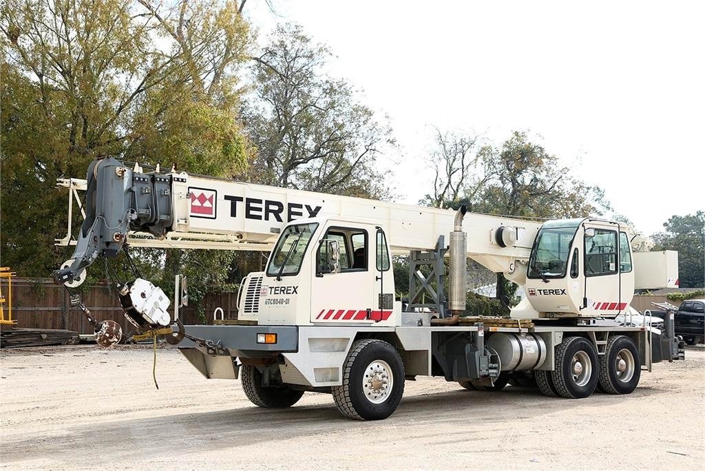 Mobile & rough terrain cranes Terex T340XL