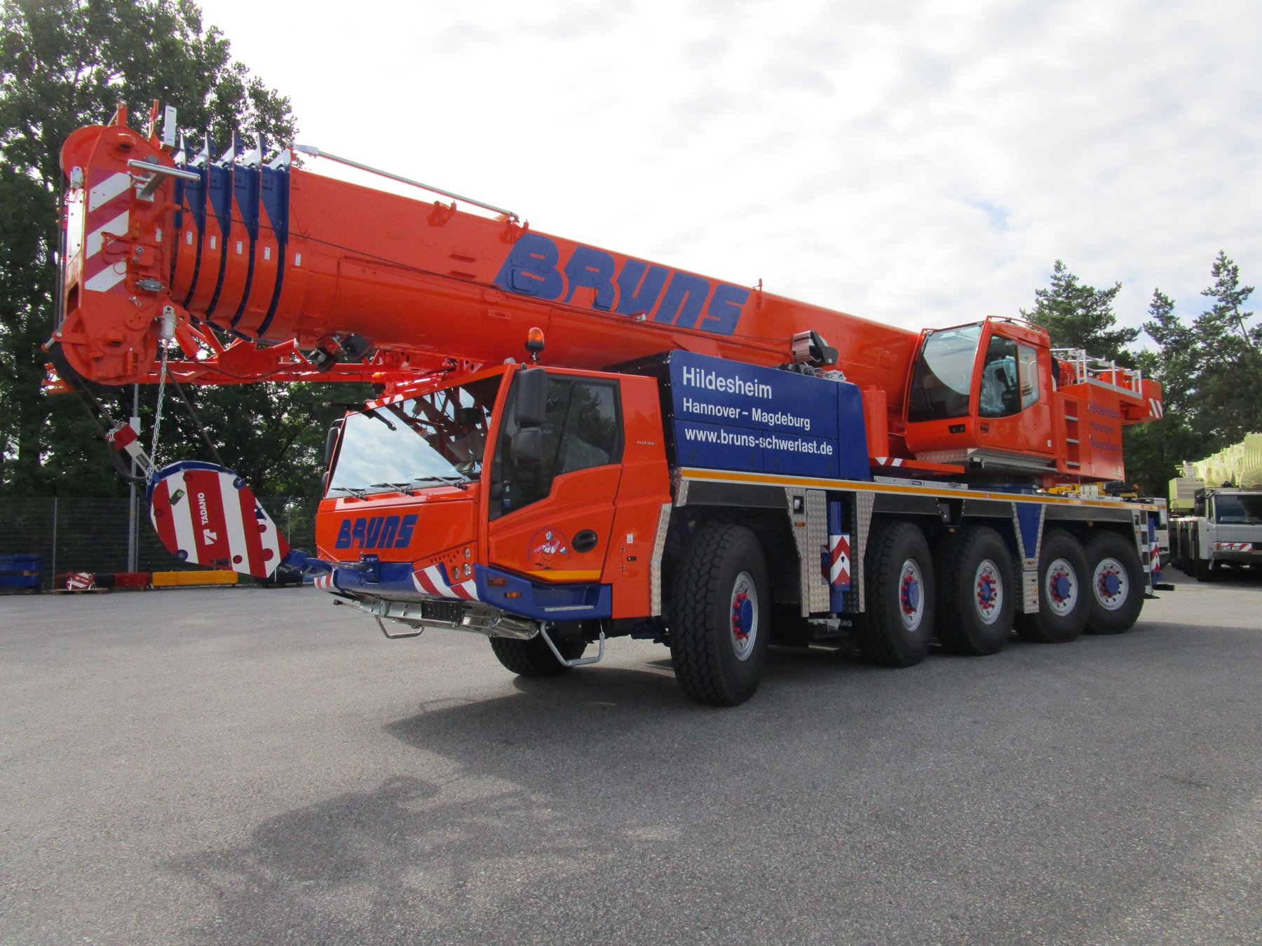 Mobile crane Tadano Faun ATF130G-5