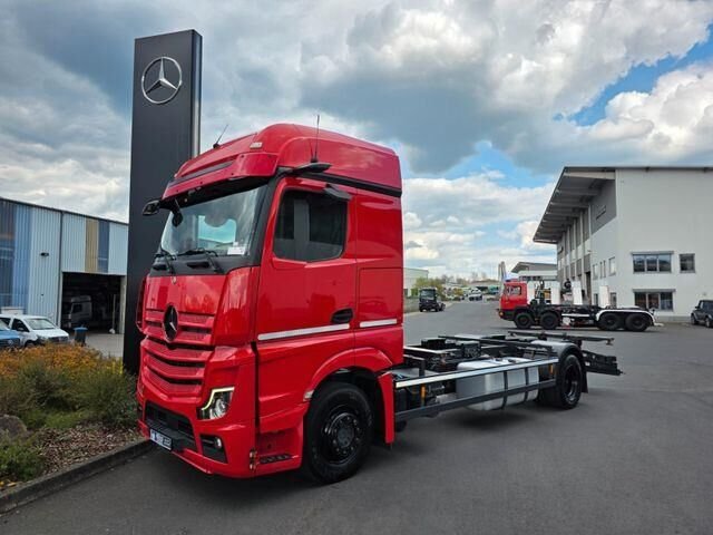 Truck Mercedes Benz ACTROS 1843LL