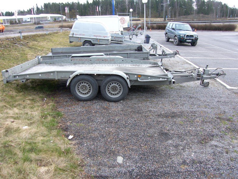 Car trailers up to 3.5 t Vetopeli AT2000
