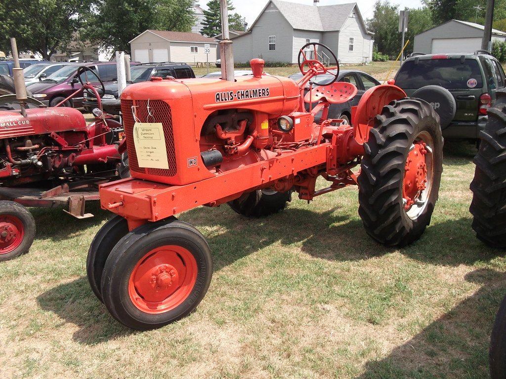 Tractor Allis Chalmers Model WD
