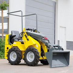 New Holland LS150
