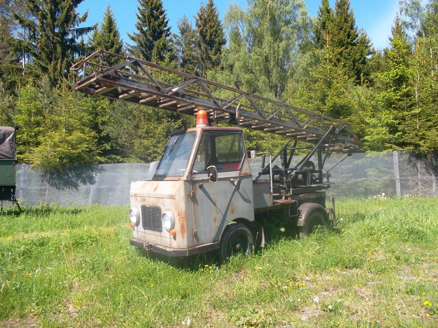 Multicar 24
