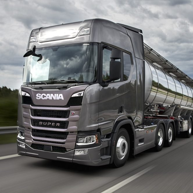 Truck Scania 560 LA 6X2 HHA
