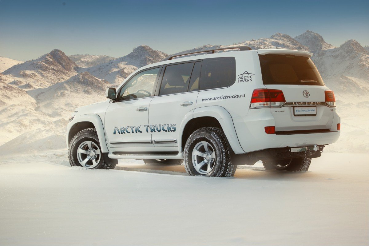 Truck Arctic Trucks LC200 ATM APK