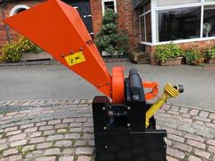 Bear Cat CH 450 H - Bear Cat 4.5in Hydraulic Chipper, Skid Steer (SN: 709159 - D03876)