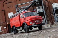 Mercedes Benz LAK 710