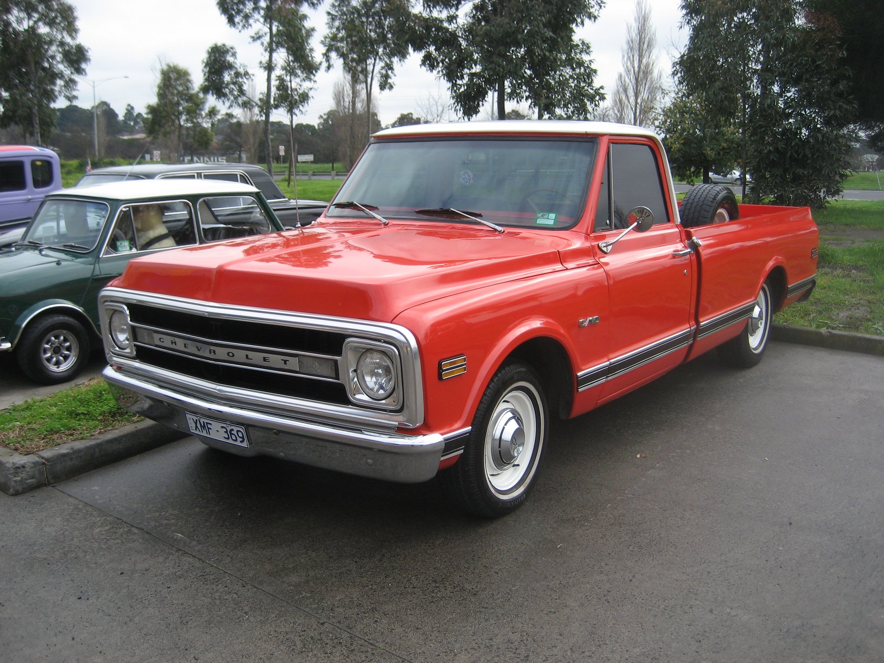 Van Chevrolet C1014