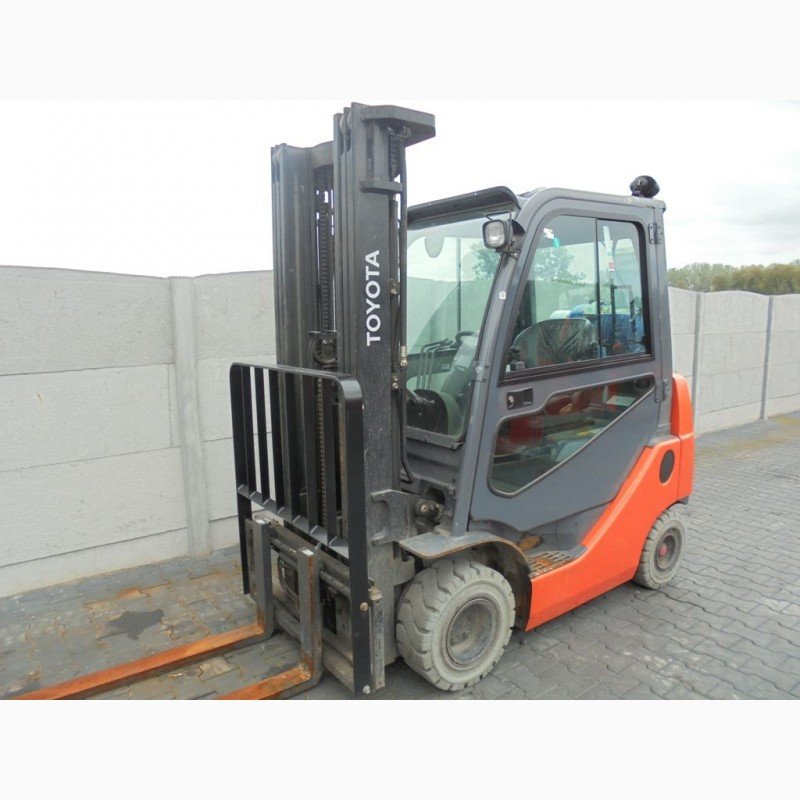 Treibgasstapler Toyota 8FGKF20